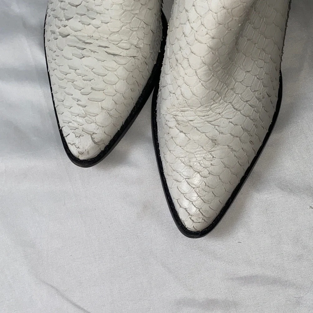 Elegant White Textured Ankle Boots